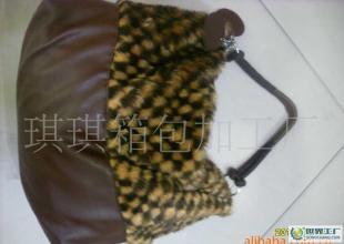 日韓女包,2010最新流行女包,秋冬時(shí)尚毛毛皮包_二手設(shè)備轉(zhuǎn)讓_世界工廠網(wǎng)中國(guó)產(chǎn)品信息庫(kù)